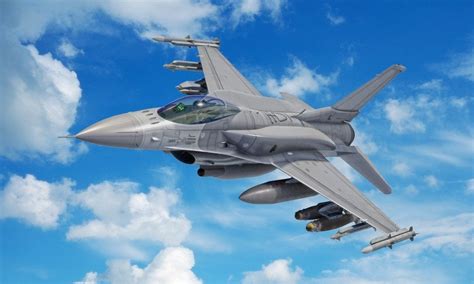 F 16v Why The Viper Might Be The Best F 16 Fighter Ever 19fortyfive