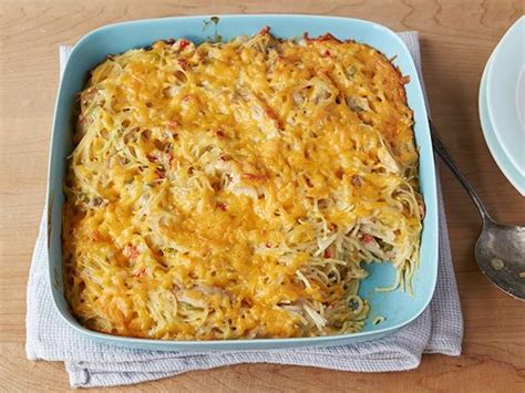 They're loaded with healthy fats, lean protein, and veggies healthy chicken breast pieces and vegetables coated with italian seasoning, olive oil and baked (roasted) in the oven for 15 minutes. Chicken Spaghetti Recipe | Ree Drummond | Food Network