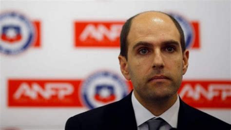 He is a member of the communist party of chile, and currently serves as the mayor of recoleta. FIFA Gate: Jadue aplaza su lectura de sentencia por décima vez