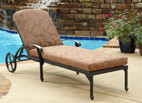 10 Great Outdoor Chaise Lounge With Ergonomic Seating Settings