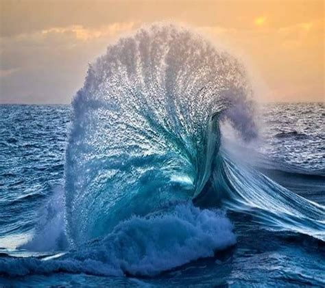Amazing Waves Wallpapers - Top Free Amazing Waves Backgrounds - WallpaperAccess