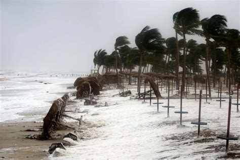 Tropical Storms Ocean Waves From Cyclones Could Be Focused Like Laser Beams New Scientist