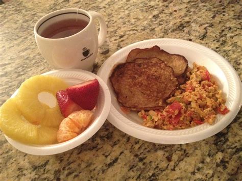 When i made an egg white omelet, the texture was like plastic. Scrambled egg whites with oatmeal banana pancakes ...