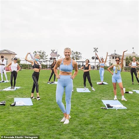 Amanda Kloots Beams As She Leads A Socially Distanced Workout In Santa