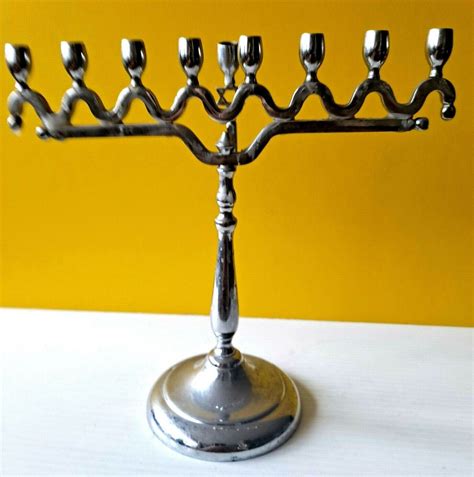 Hanukkah Jewish Menorah Israel Vtg Aluminium Hanukkah 9 Candles Holder