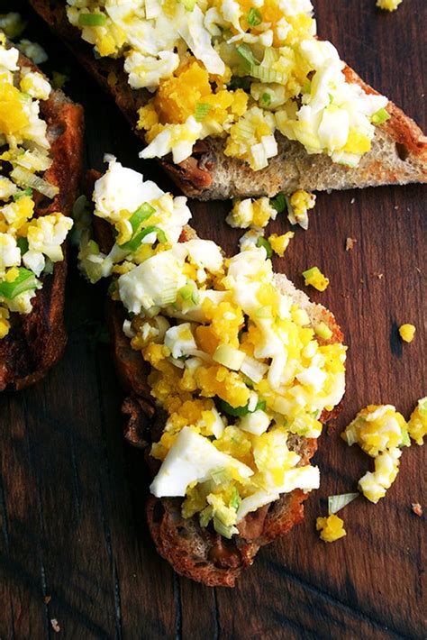 The first time i made it for dave was on our honeymoon (35 years, folk!). Hard-Boiled Eggs on Toast | Healthy Hard-Boiled Egg ...