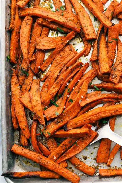 The crisp, sweet fries come with all kinds of dipping sauces, but i love the combination. Best Homemade Sweet Potato Fries Recipe Ever! | The Recipe ...