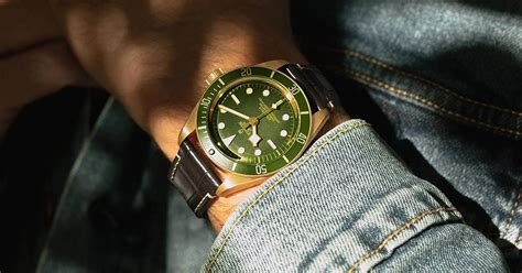 15 Best Gold Watches Available In 2022 Hiconsumption