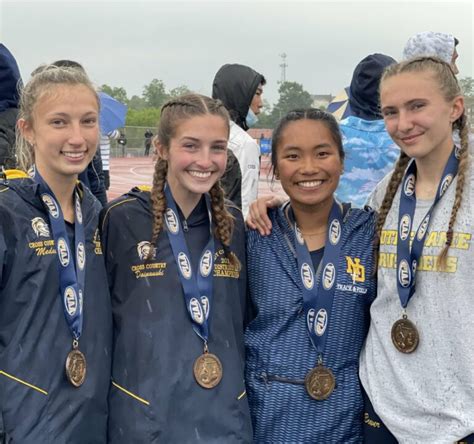 Girls 1600 Relay Team Places 8th In State Notre Dame High School