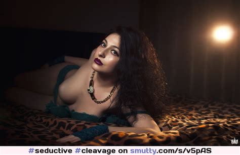 necklace eyecontact beautiful curlyhair brownhair lighting nipples boobs breasts tits sexy