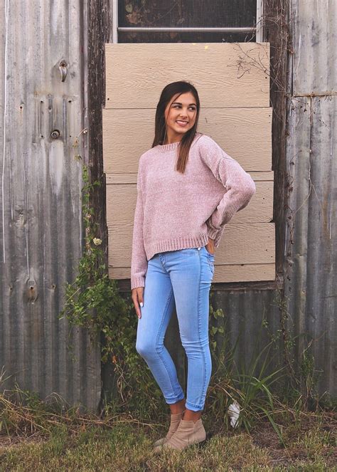 О розовом фаленопсисе с оранжевой губой. 80's Remix Sweater - Dusty Pink | Dusty pink, Sweaters ...