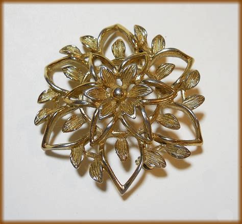 Sale Sarah Coventry Brooches In Stock