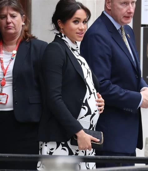 Trolls Claim Meghan Is Faking Pregnancy With Prosthetic Bump Metro News