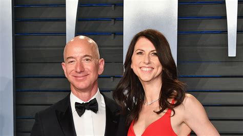 Ex Wife Of Amazon Boss Pledges To Give Half Her 36bn Fortune To Charity Us News Sky News
