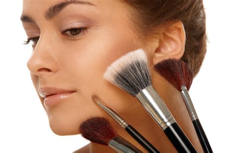 Applying eyeshadow is where it gets complicated. Step-by-Step Guide To Basic Makeup Application For A Rookie | AlphaGirl Reviews