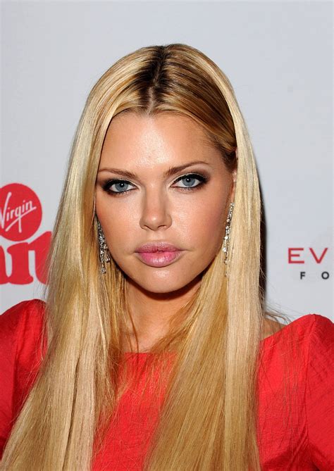 Sophie Monk How To Look Pretty Beauty Pretty Face