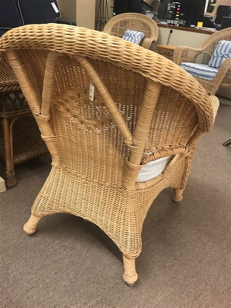 Find leather chairs, wicker chairs, upholstered chairs and more at pier 1! PIER 1 WICKER CHAIR W/ CUSHION | Delmarva Furniture ...