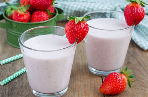 Strawberry Cheesecake Shake Recipe Sparkrecipes