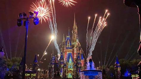 New Years Eve Fireworks Returning To Magic Kingdom And Epcot This Year