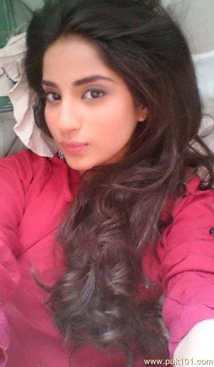 Saboor Ali Model And Actress Stunning And Hot Look Stills Free