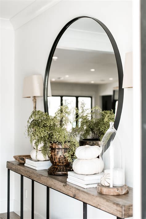 10 Decorating With Circle Mirrors
