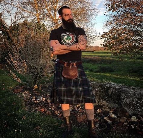 19 hot scottish guys in kilts who want to soothe your battered soul kilt outfits men in kilts