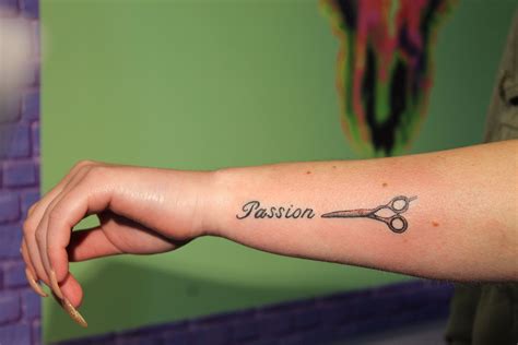 Siccors Schaar Tattoo Ontwerp Door Tattoo Abstruse Irene Zwaan Brabant Abstruse Nl Arm