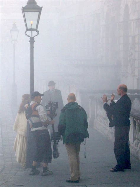 The great smog descended on london more than 65 years ago, and took almost as long to 5th december 1952: Smog - Wikipedia