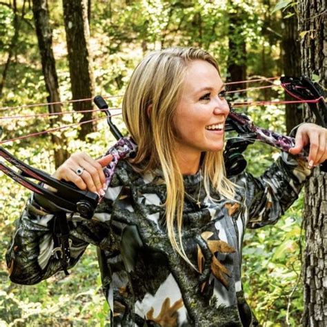Hunter Brooke Mcgee Gets Death Threats After Posting Dead Animal Photos