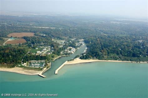 Browse the bayfield area hotels to find the perfect lodging! Bayfield, Bayfield, Ontario, Canada