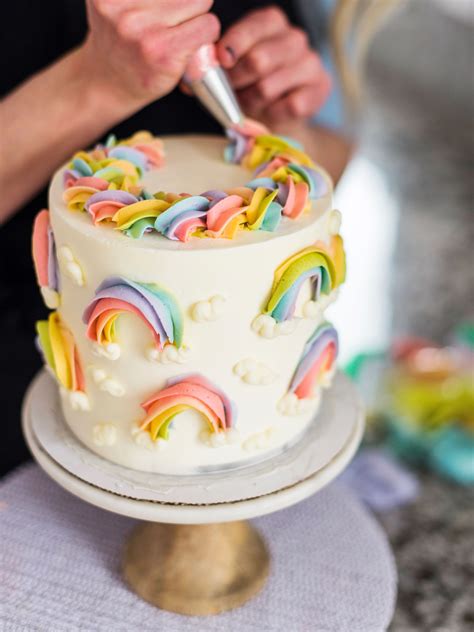 Buttercream Rainbow Tutorial Cake By Courtney Cake Butter Icing