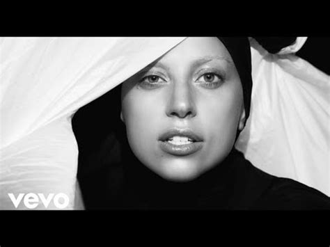 Lady Gaga Gets Totally Naked In The New Video For Applause Watch It Here Mirror Online