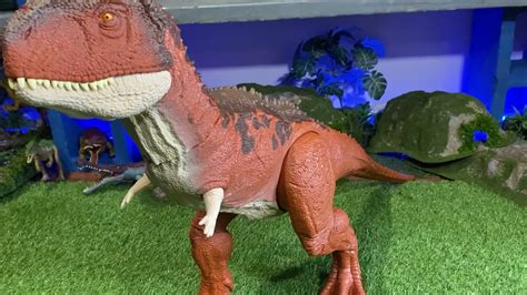 Unboxing Mattels Camp Cretaceous Super Colossal Carnotaurus Toro Youtube