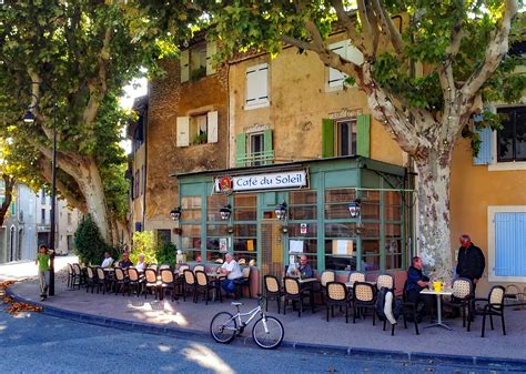 Und natürlich sind dort auch stühle und ein esstisch. mein Traum: Cafe du Soleil Foto & Bild | france, world ...