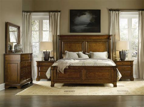 Hooker Furniture Tynecastle Wood Panel Bed Bedroom Set Hoo532390250set