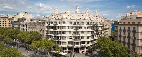 Opiniones, ventajas, desventajas y bonificaciones en 50 en comparación con los corredores de apuestas. Casa Milà - Barcelona, Spain | AEWORLDMAP.COM (2,900+ posts)