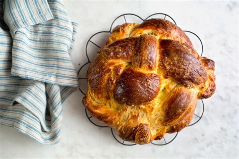 The Golden Secret To Better Challah The New York Times
