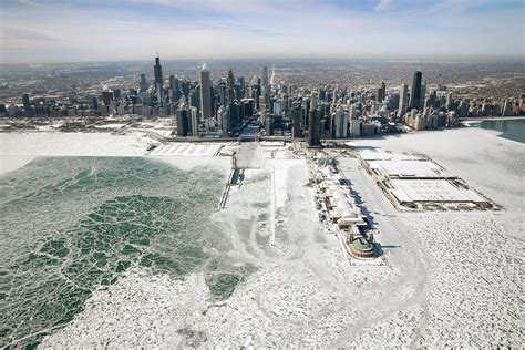 Americas Big Freeze Incredible Images Of The Polar Vortex Unleashing