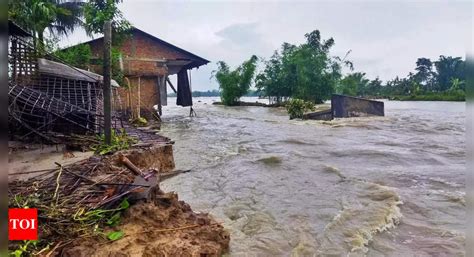 Assam Flood Situation Grim Nearly 33500 Affected India News Times Of India