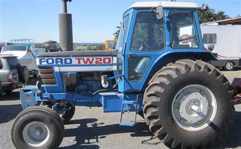 Ford Tw20 2 Wd Tractor Machinery And Equipment Tractors For