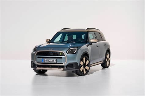 2025 Mini Cooper Countryman Electric Trims And Specs Carbuzz