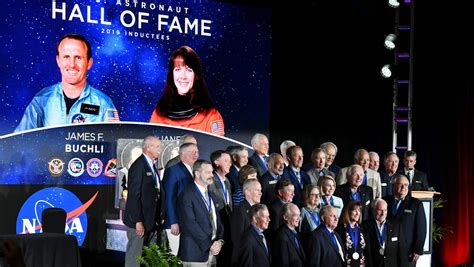 Veteran Astronauts Inducted Into Us Astronaut Hall Of Fame