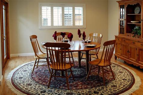 10 Best Rugs For Dining Room