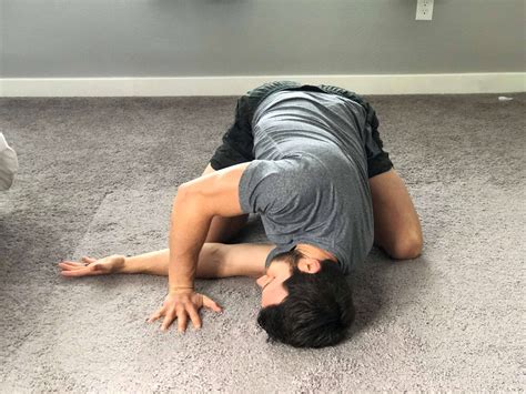 Yoga To Immediately Relieve Neck And Shoulders Pain Man Flow Yoga