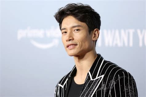 manny jacinto joins disney star wars show the acolyte in 2022 disney star wars manny