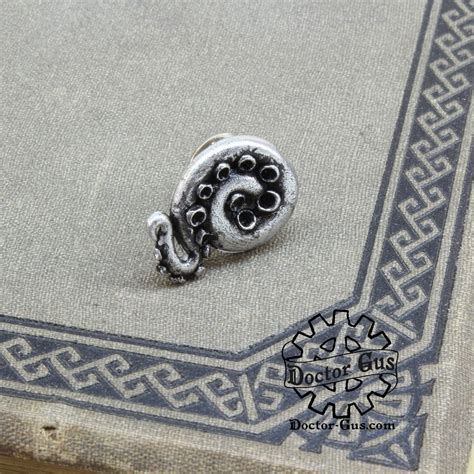 Tentacle Pin Tentacle Tie Tack Cthulhu Inspired Cephalopod Etsy