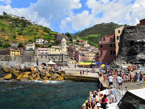 How To Plan A Visit To Cinque Terre Crowds And Mass Tourism