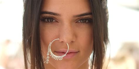 Kendall Jenners Giant Nose Ring Is So Coachella It Hurts Huffpost