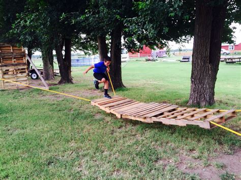 Pallet obstacle course | Kids obstacle course, Backyard obstacle course, Ninja warrior course