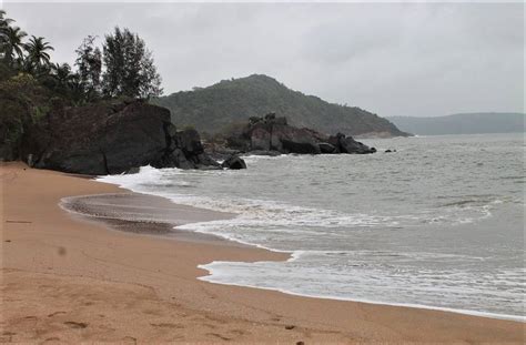 Half Moon Beach Gokarna Tourist Attractions Images